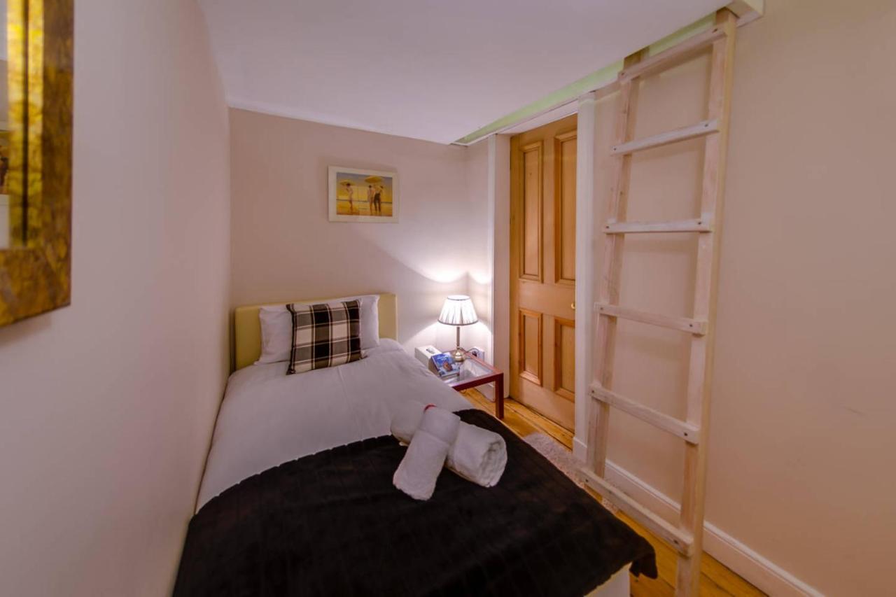 Joivy Spacious Apartment Next To The Meadows Edinburgh Bagian luar foto