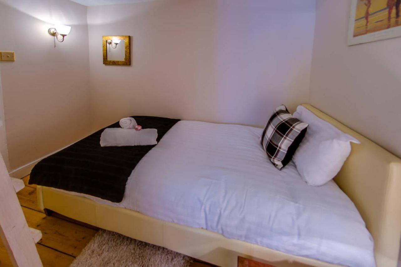 Joivy Spacious Apartment Next To The Meadows Edinburgh Bagian luar foto